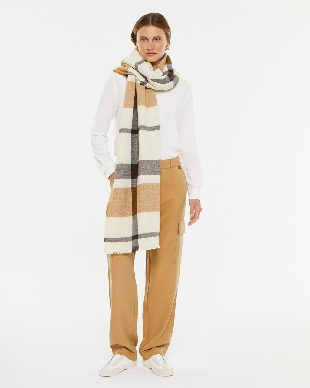 Women's checkered print scarf