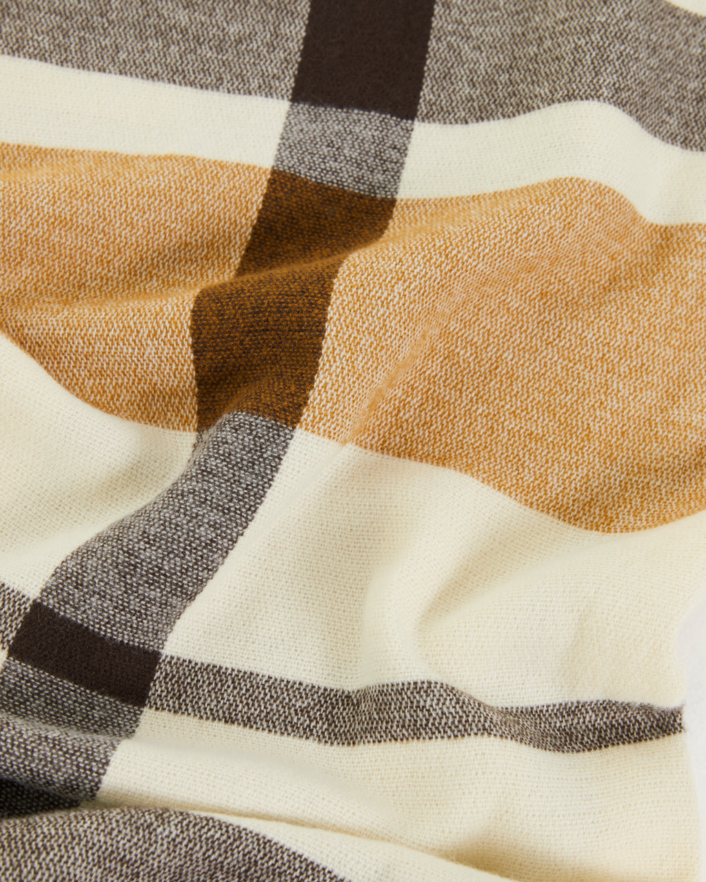 Women's checkered print scarf