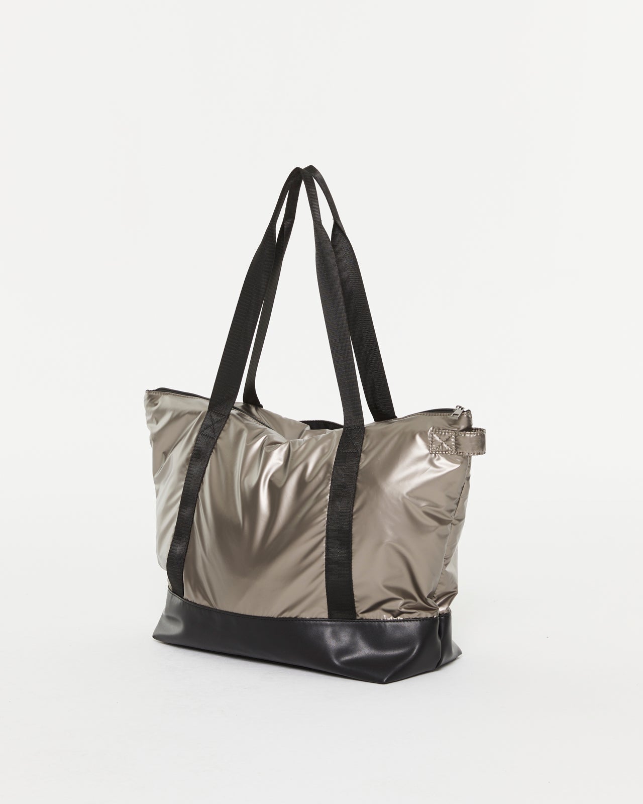 Women's shopper bag made of metallic nylon