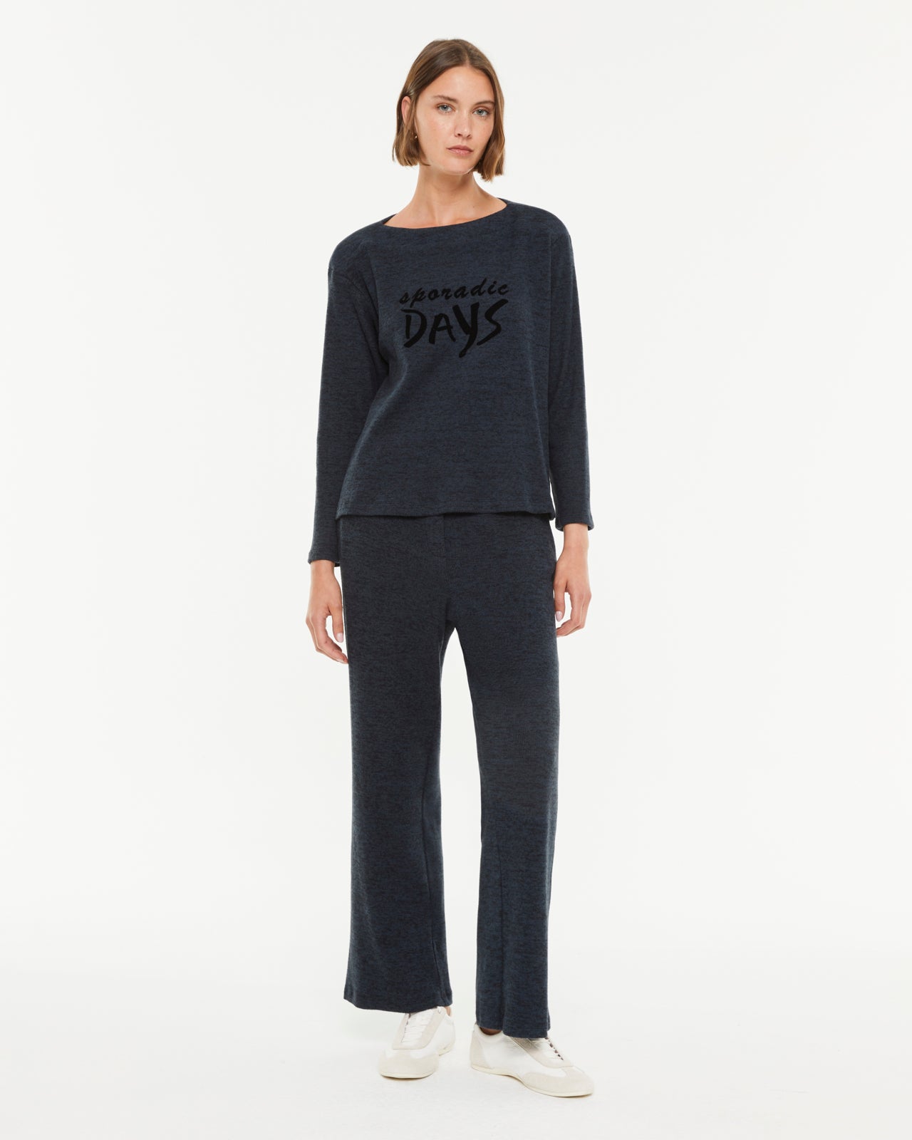 Pantalon droit pour femme en maille côtelée et taille élastique