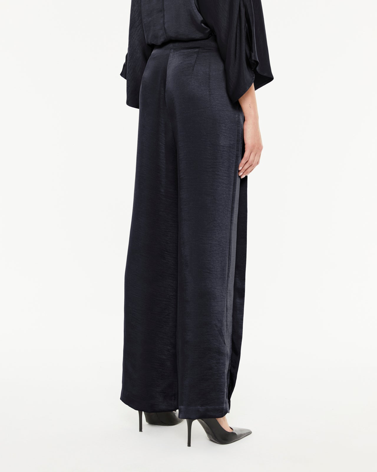 Pantalón ancho de mujer satinado