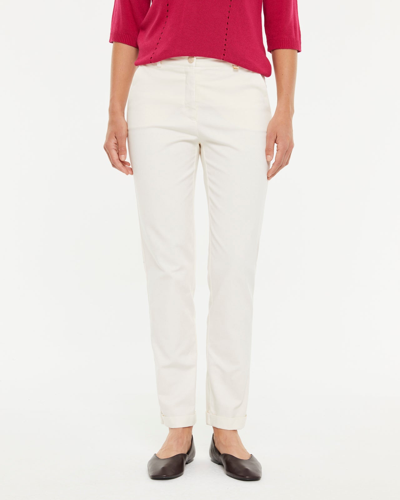 Pantalon femme avec ourlet à revers et poches latérales