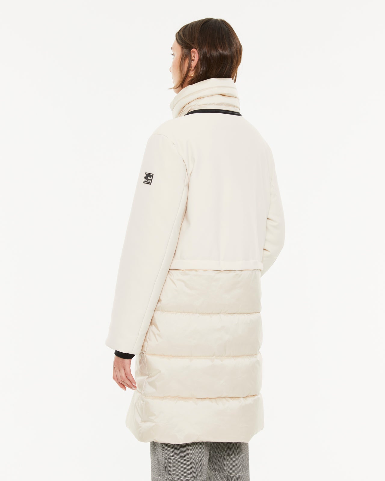 Parka larga de mujer con capucha
