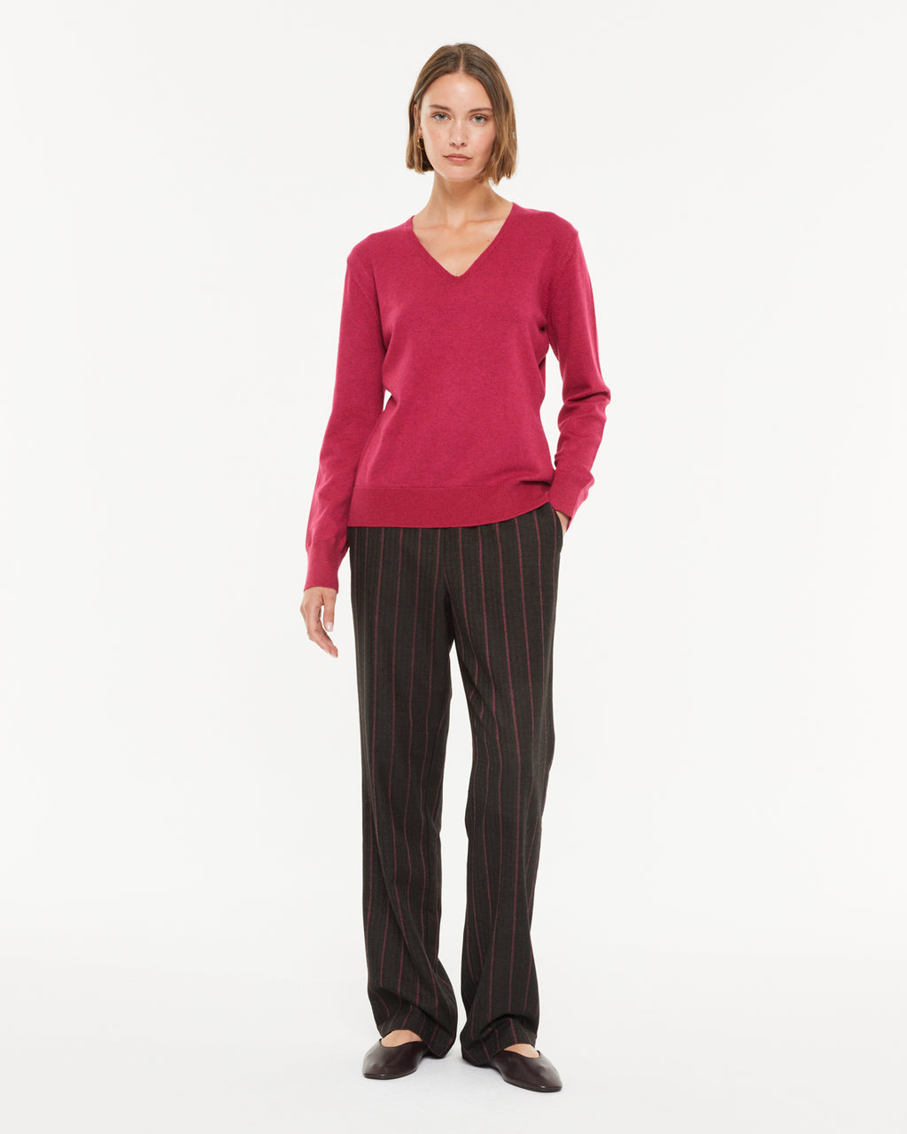 Pull basique à manches longues et col en V pour femme