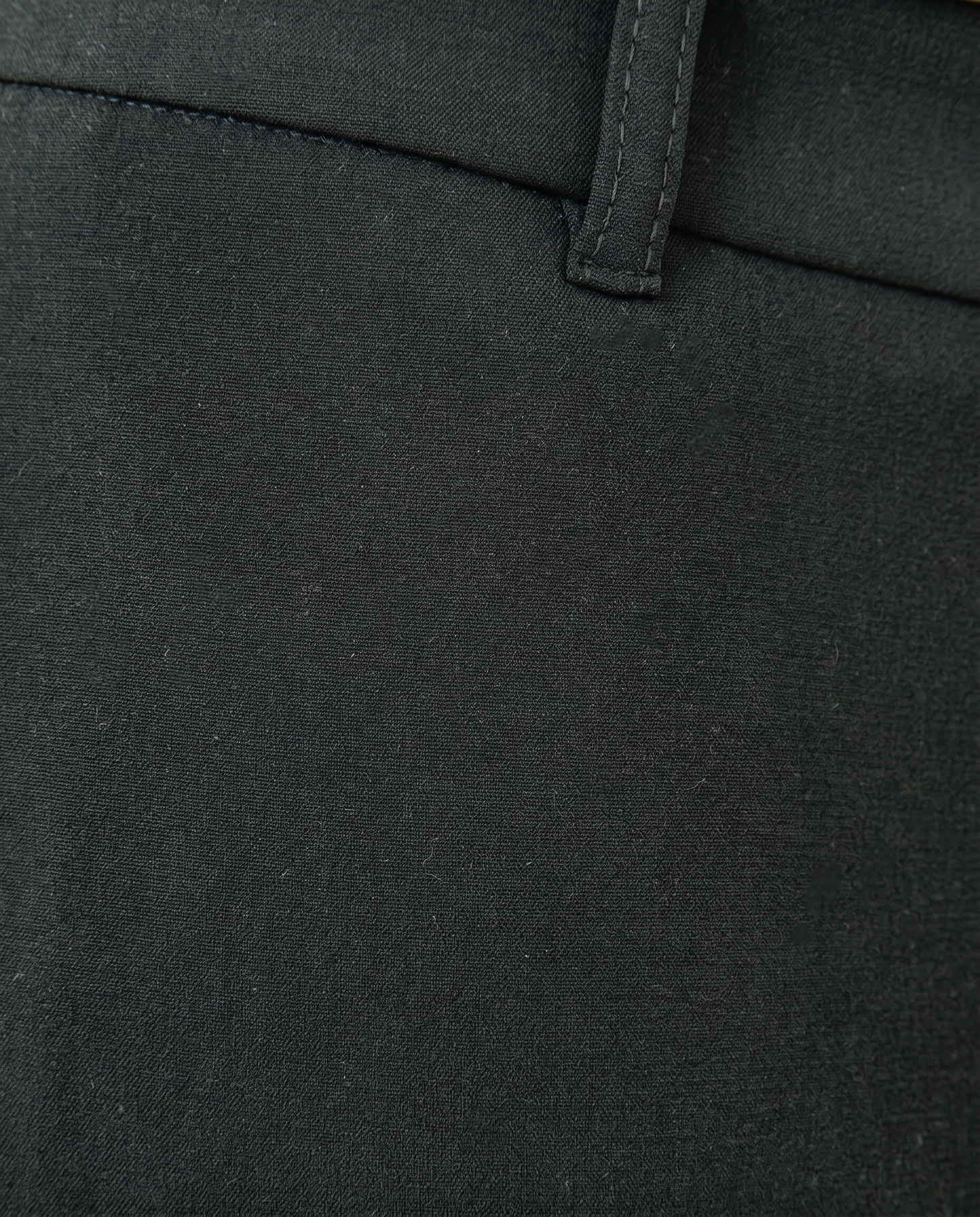 Pantalón recto de mujer corte básico