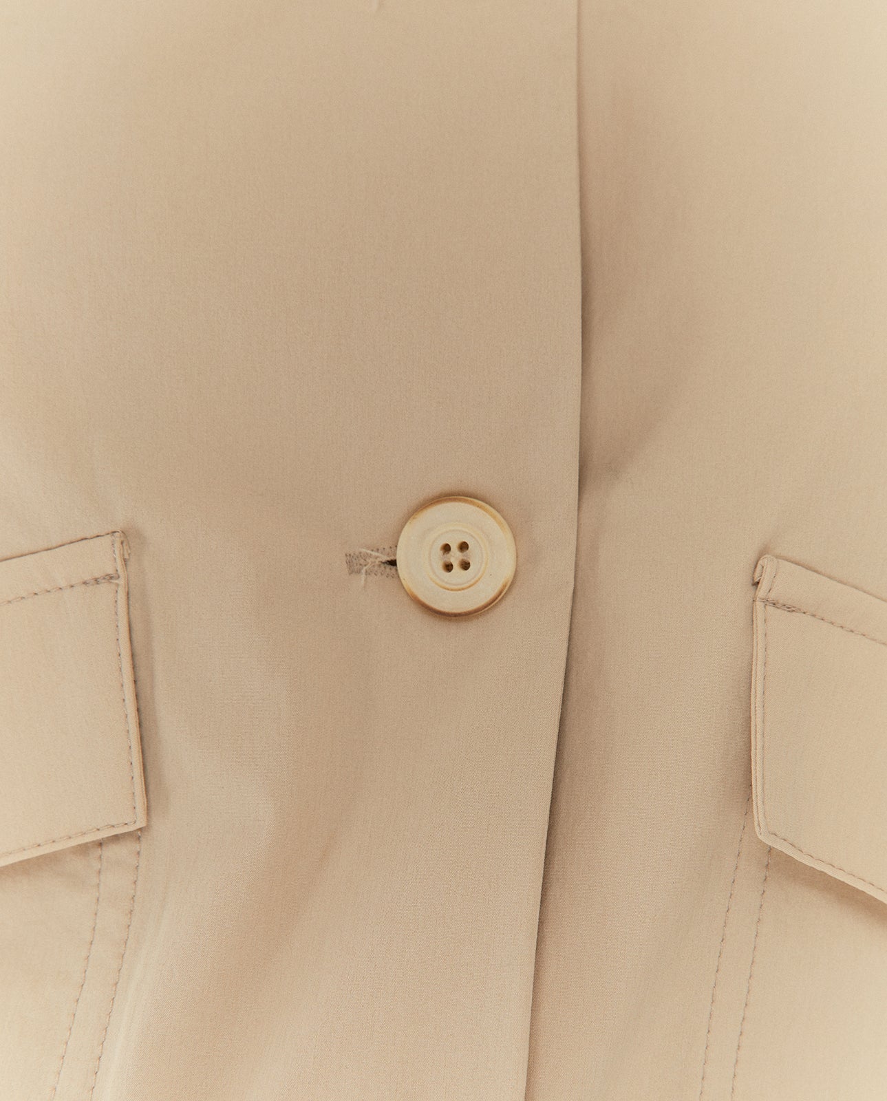 Chaqueta mujer tipo bomber tejido técnico