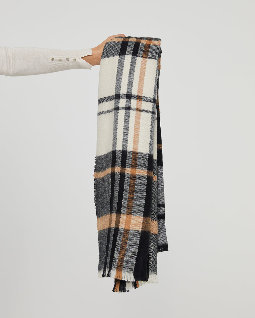 Women's plaid scarf with short fringes