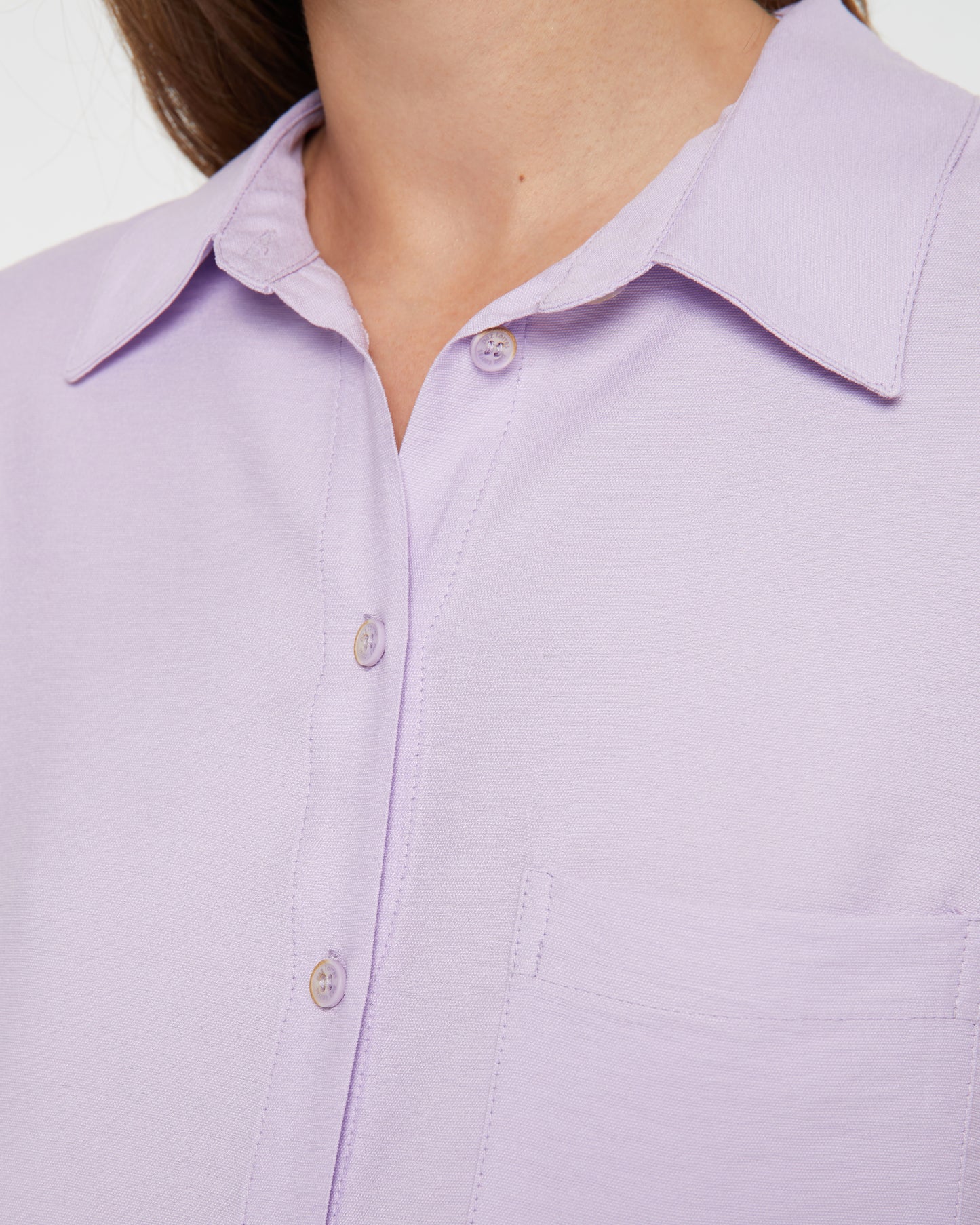 Women's short-sleeved cropped shirt with a shirt collar