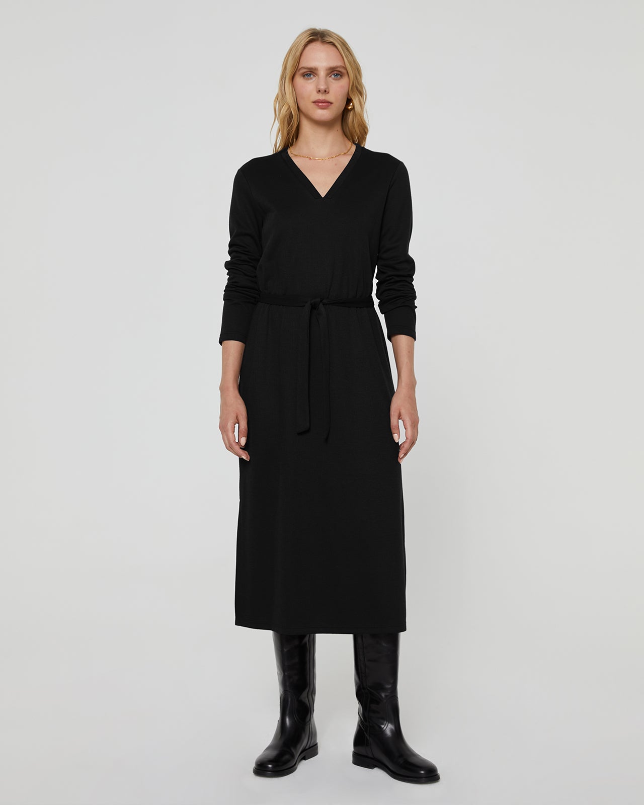 Long-sleeved knitted dress with a V-neckline