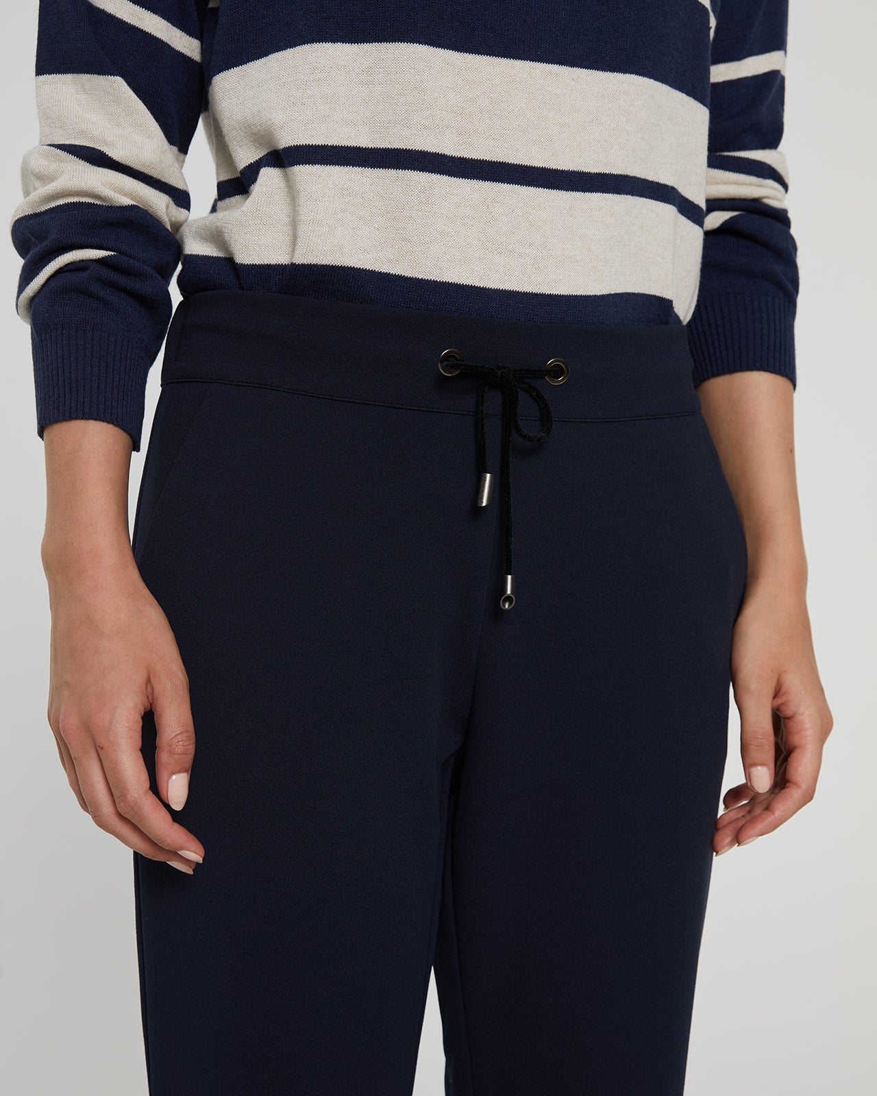 Women's jogger with elastic waist and French pockets