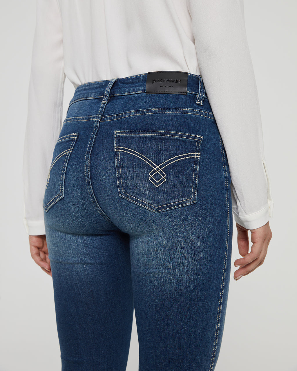 Vaquero pitillo de mujer skinny de tiro medio