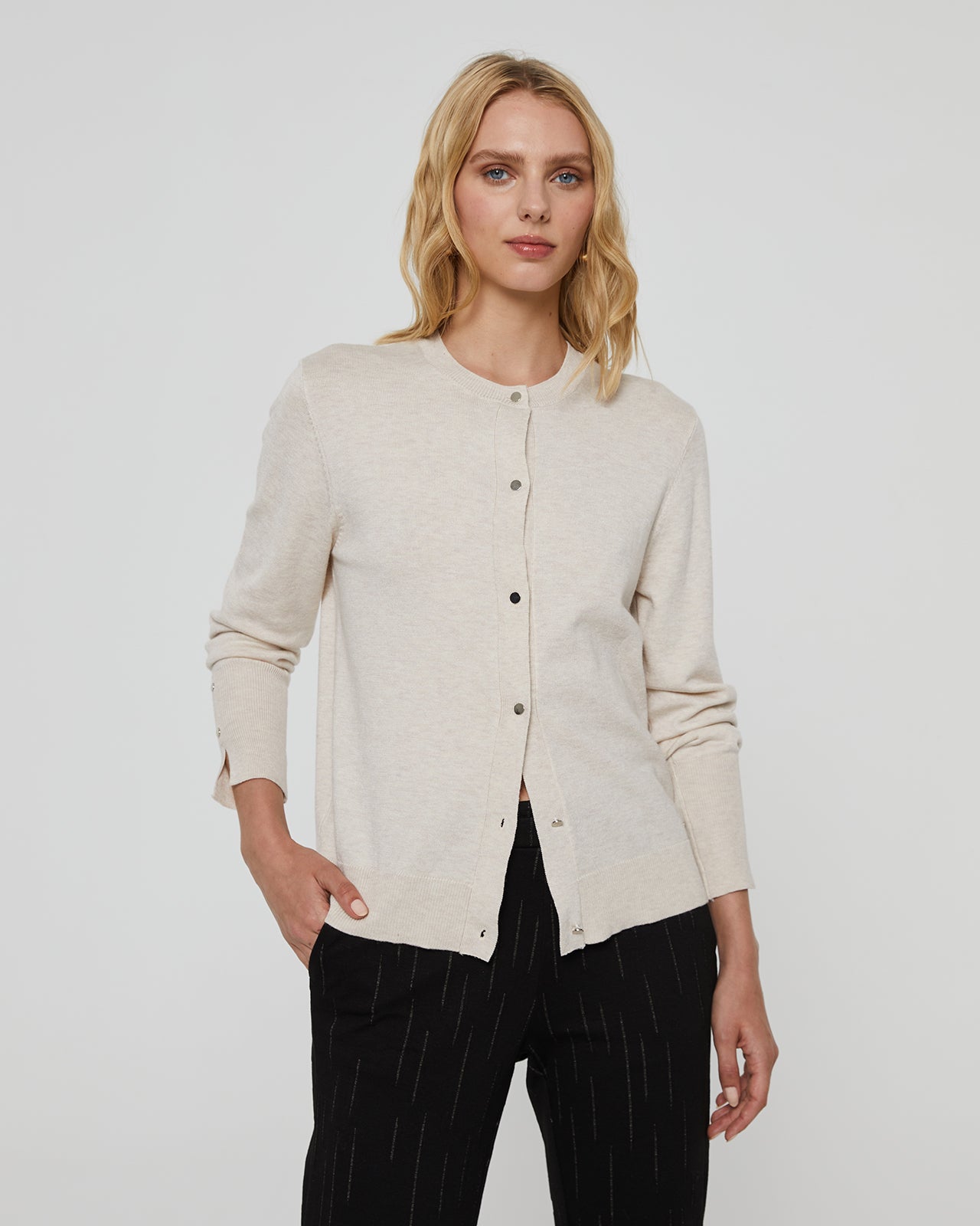 Women's long-sleeved round-neck cardigan