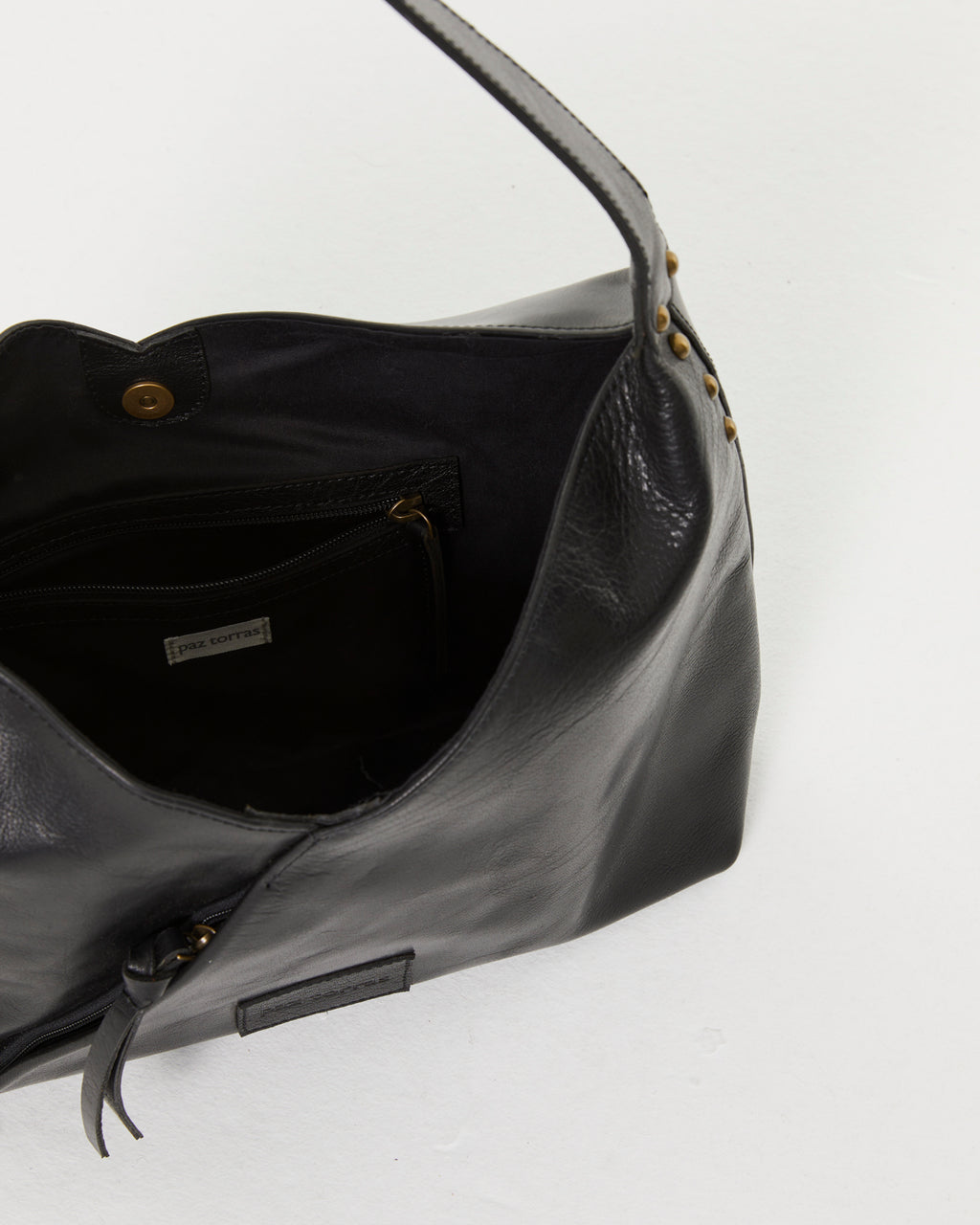 Bolso grande de piel de mujer con bolsillo exterior