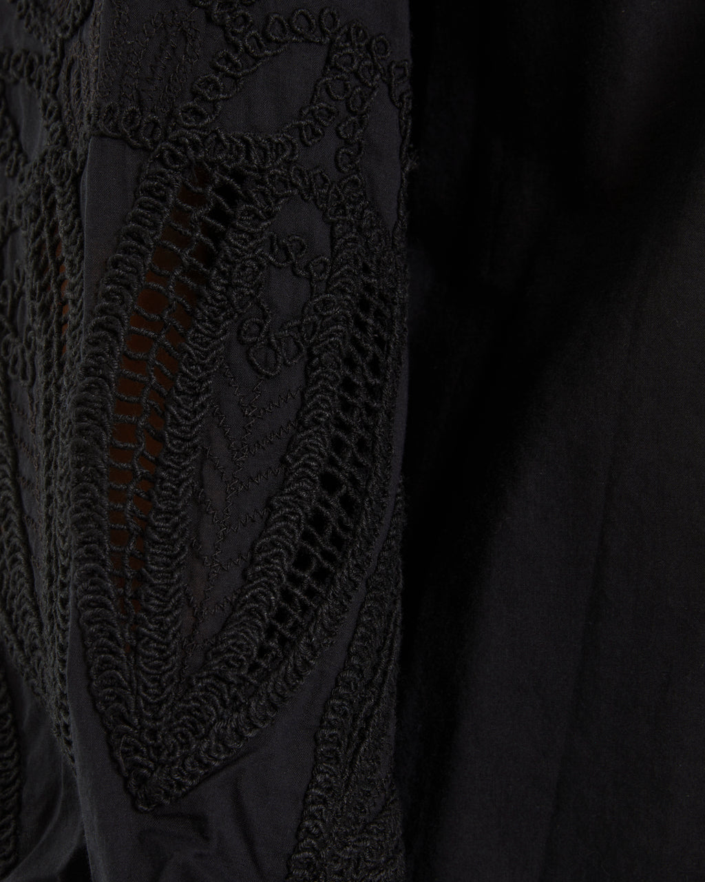 Camisa de mujer cuello mao manga larga en bordado suizo