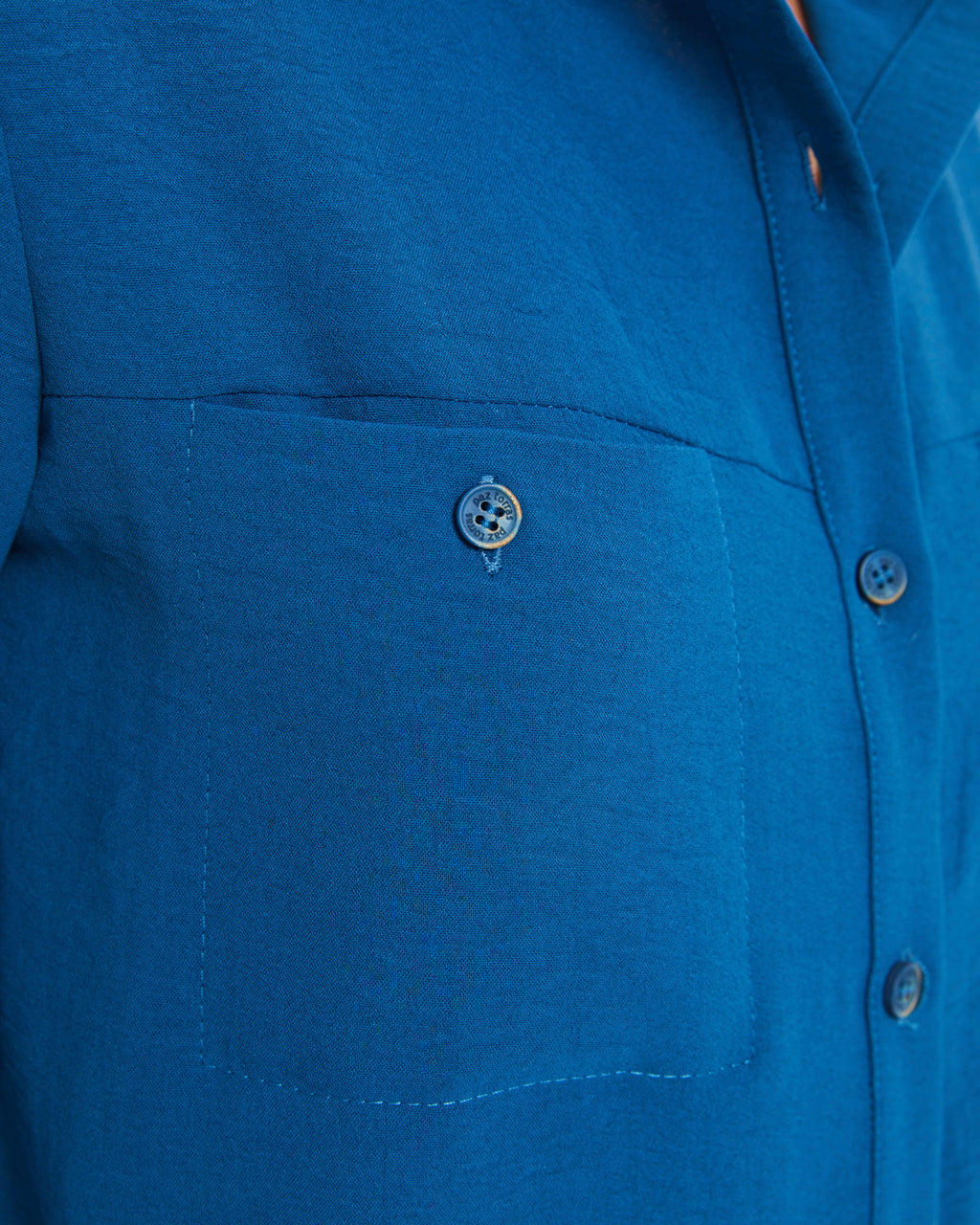 Camisa de mujer manga larga cuello camisero