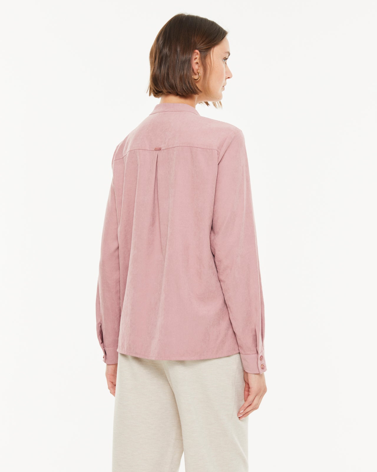 Camisa de mujer manga larga cuello mao forma pico