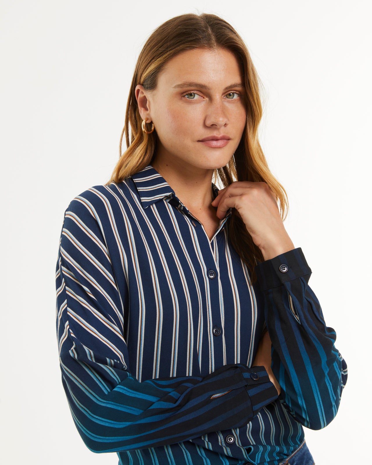 Camisa de mujer estampado rayas cuello camisero