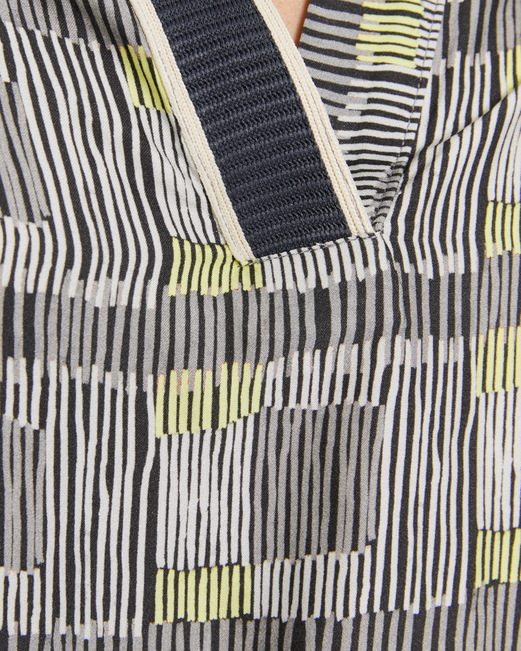 Blusa de mujer estampado cuadros manga larga cuello mao