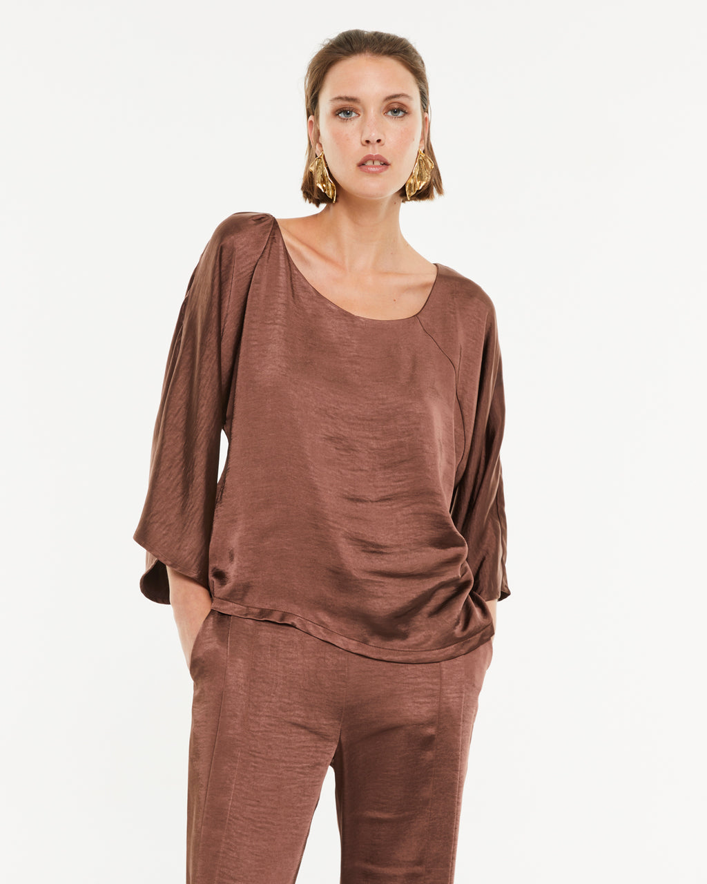Chemisier en satin pour femme à manches françaises et encolure ronde