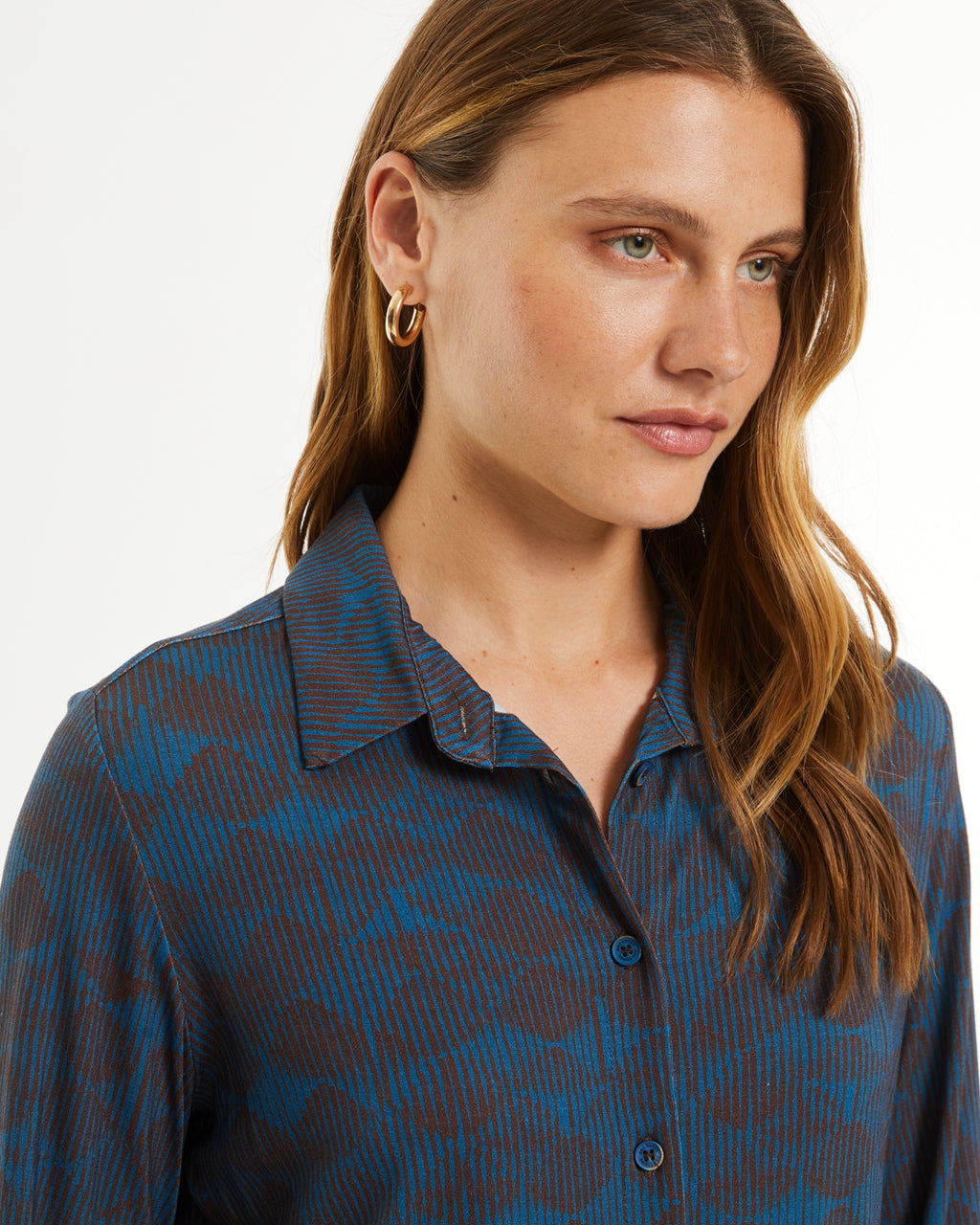 Camisa de mujer punto estampado cuello camisero