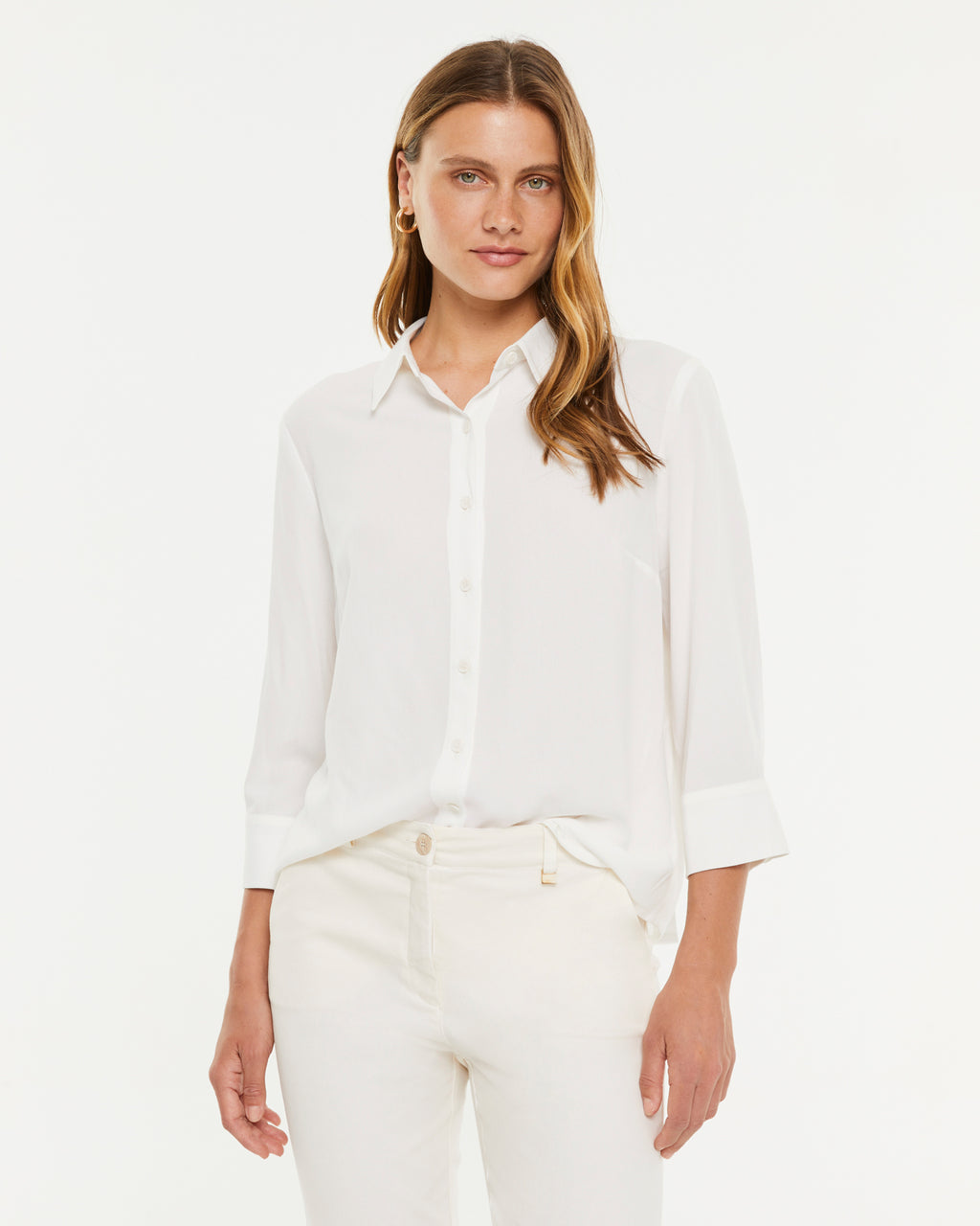 Camisa de mujer fluida cuello camisero manga francesa