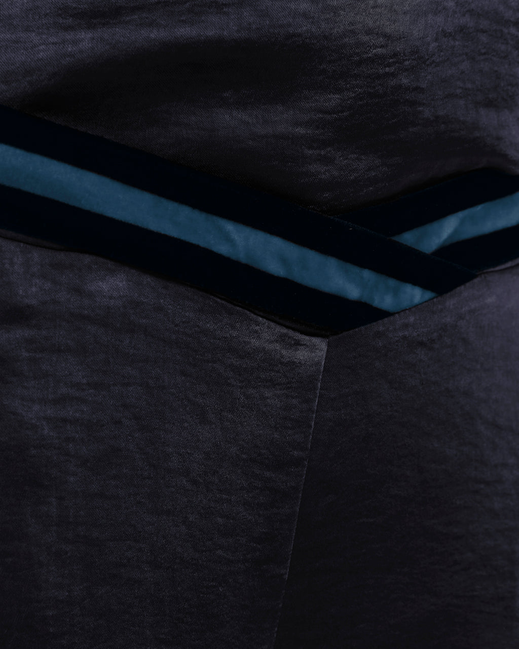 Pantalón ancho de mujer satinado