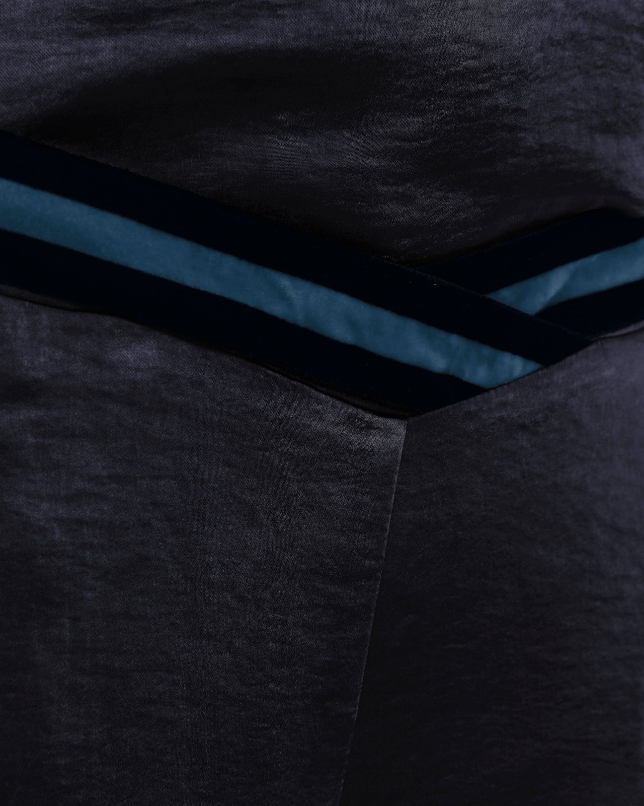 Pantalón ancho de mujer satinado