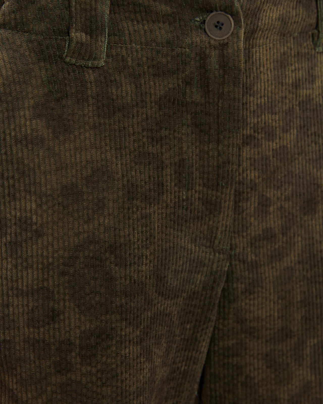 Pantalón recto de mujer de pana estampada animal print
