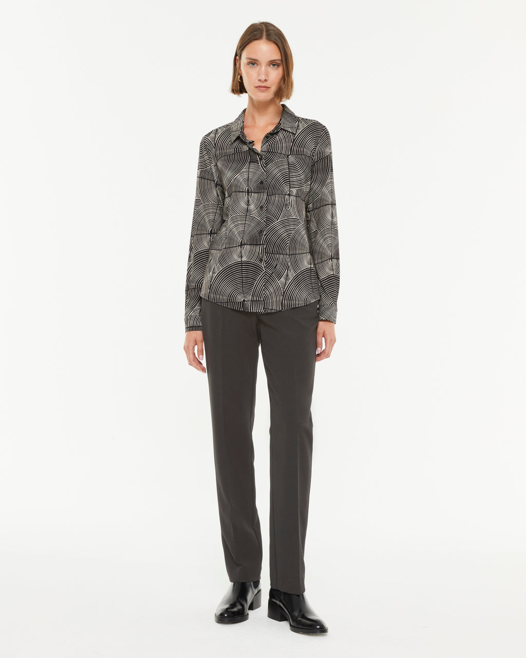 Pantalon droit pour femme avec poches zippées
