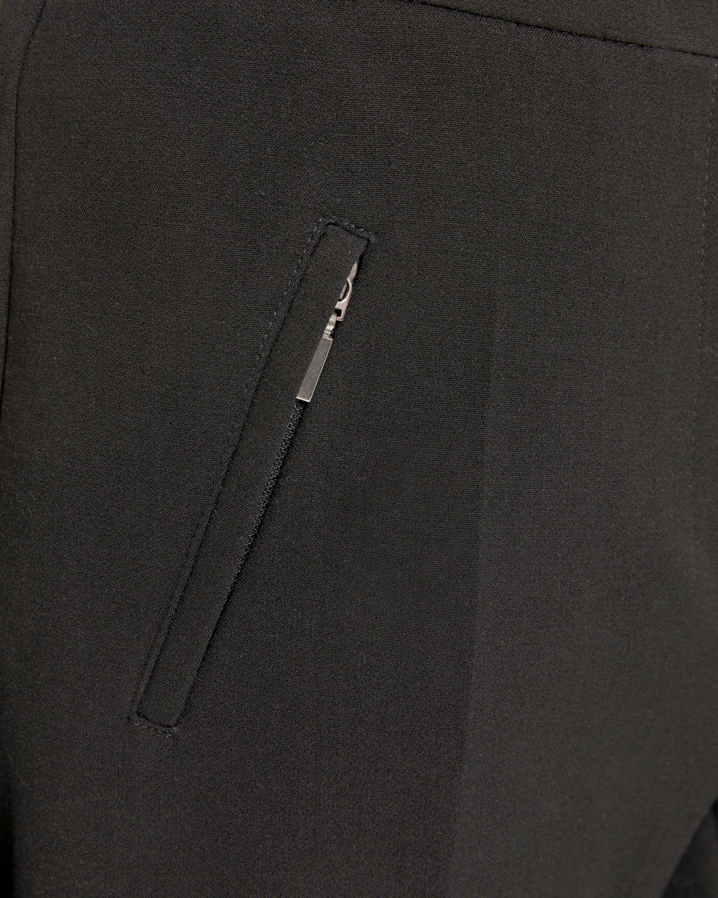 Pantalon droit pour femme avec poches zippées