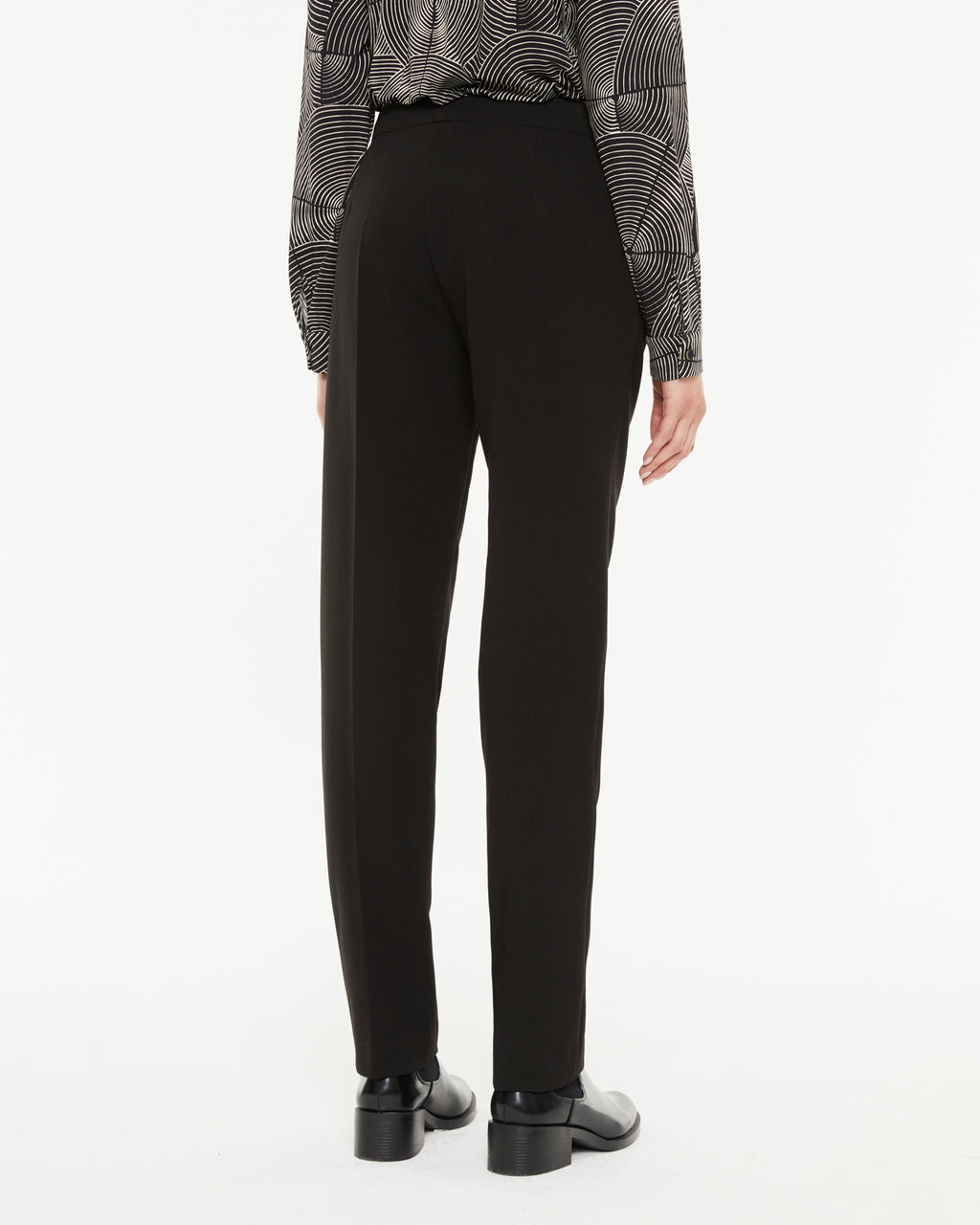 Pantalon droit pour femme avec poches zippées