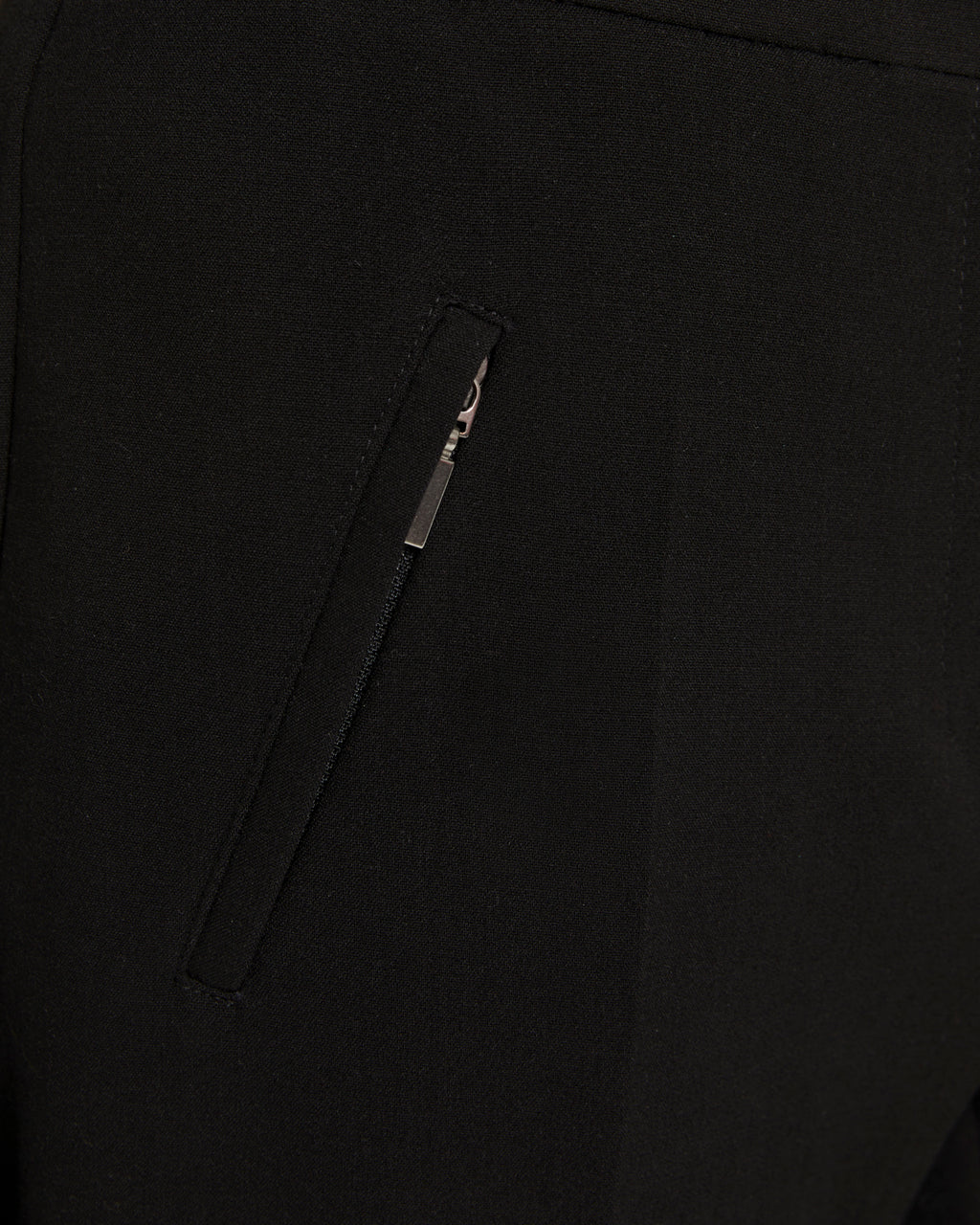 Pantalon droit pour femme avec poches zippées