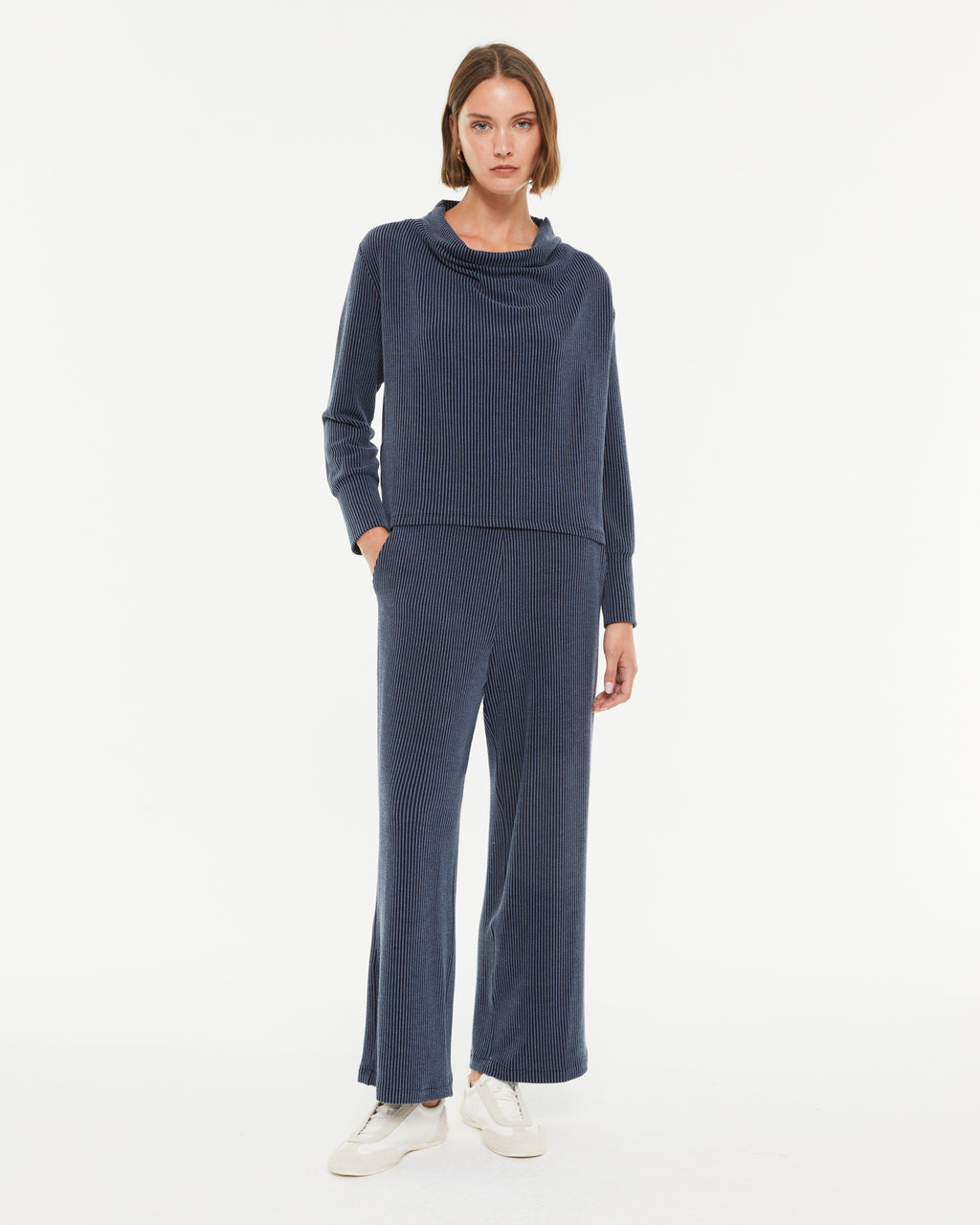 Pantalon large en tricot pour femme avec taille élastique