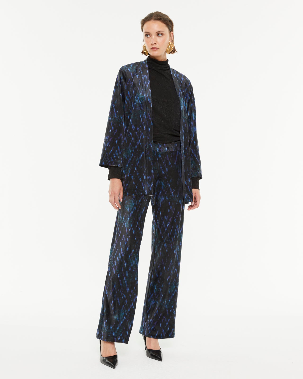 Kimono-style women's jacket in printed velvet