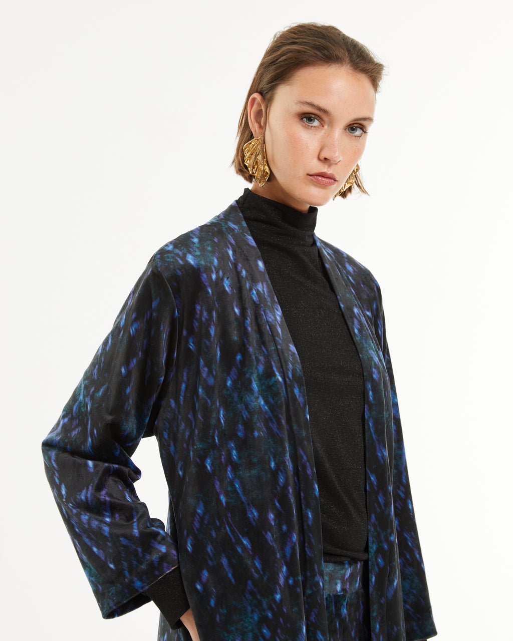 Kimono-style women's jacket in printed velvet