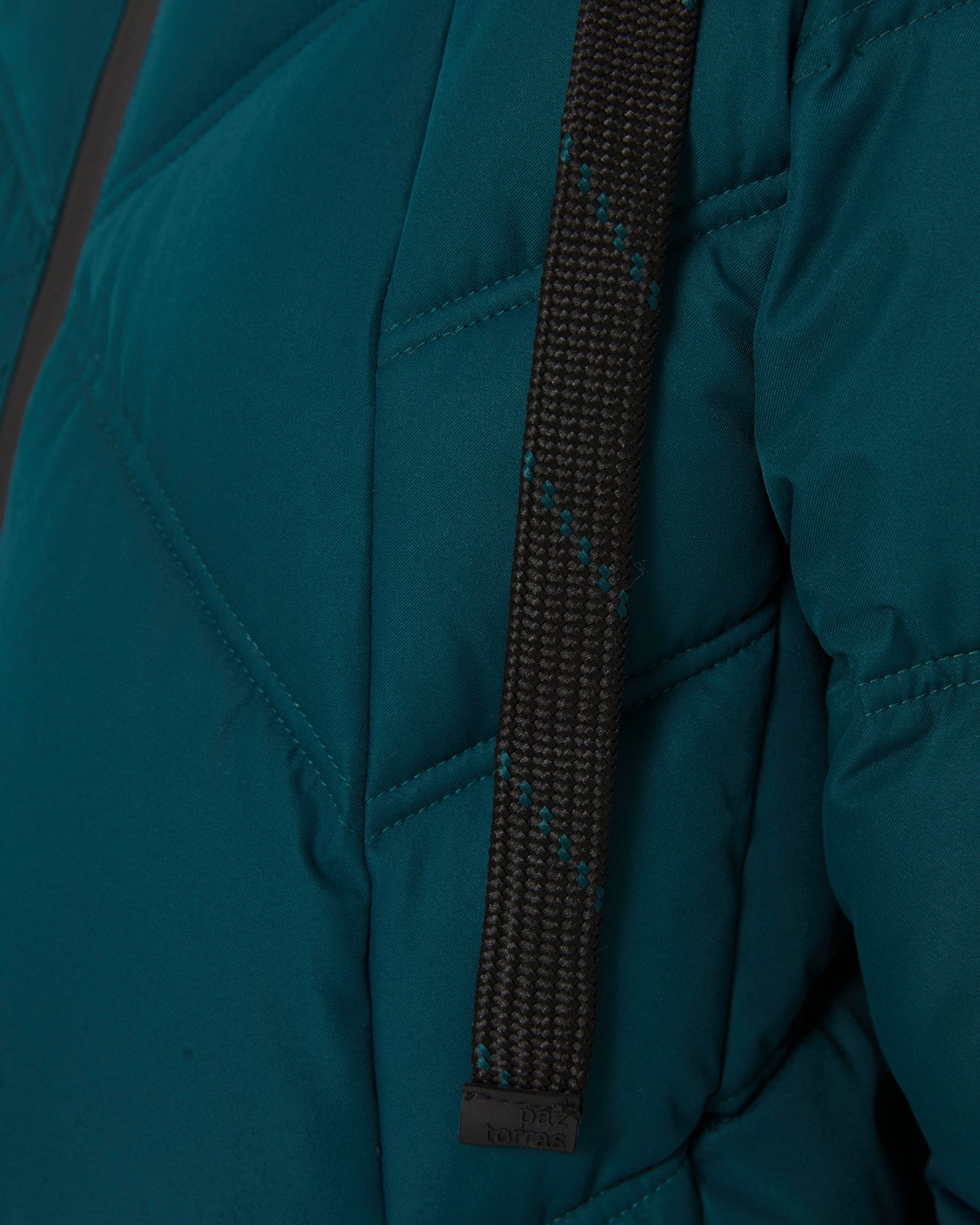 Parka larga de mujer bolsillos grandes capucha desmontable