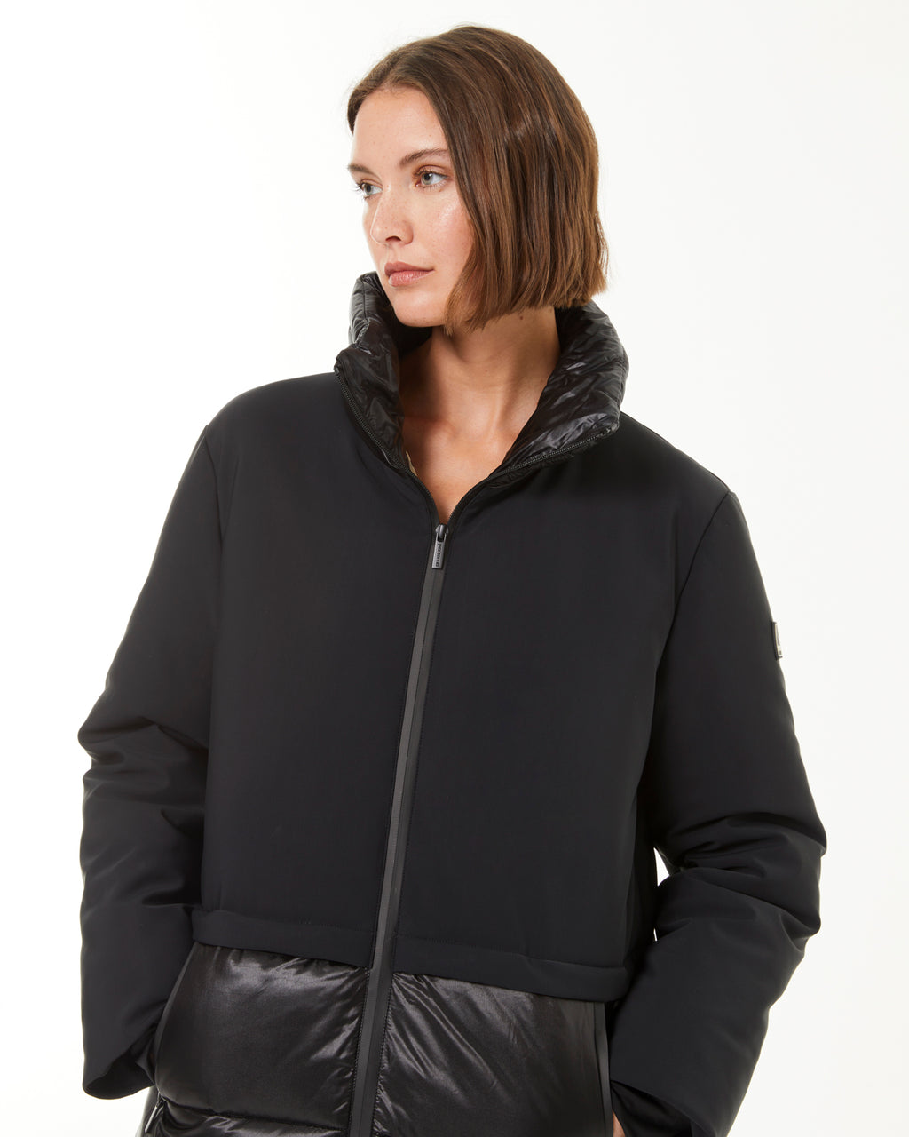 Parka larga de mujer con capucha