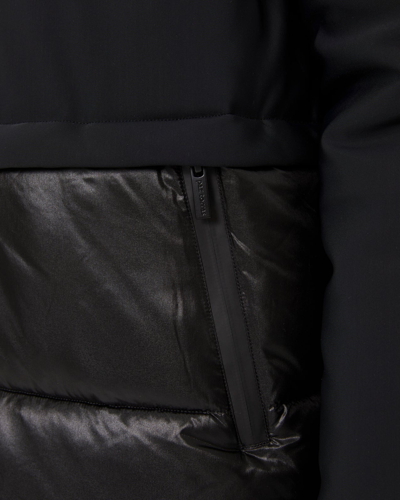 Parka larga de mujer con capucha