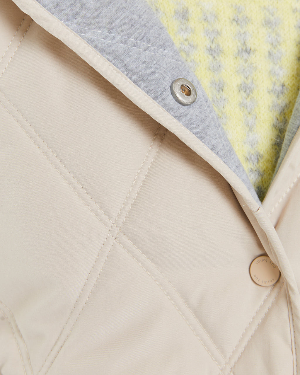 Parka de mujer acolchada con capucha