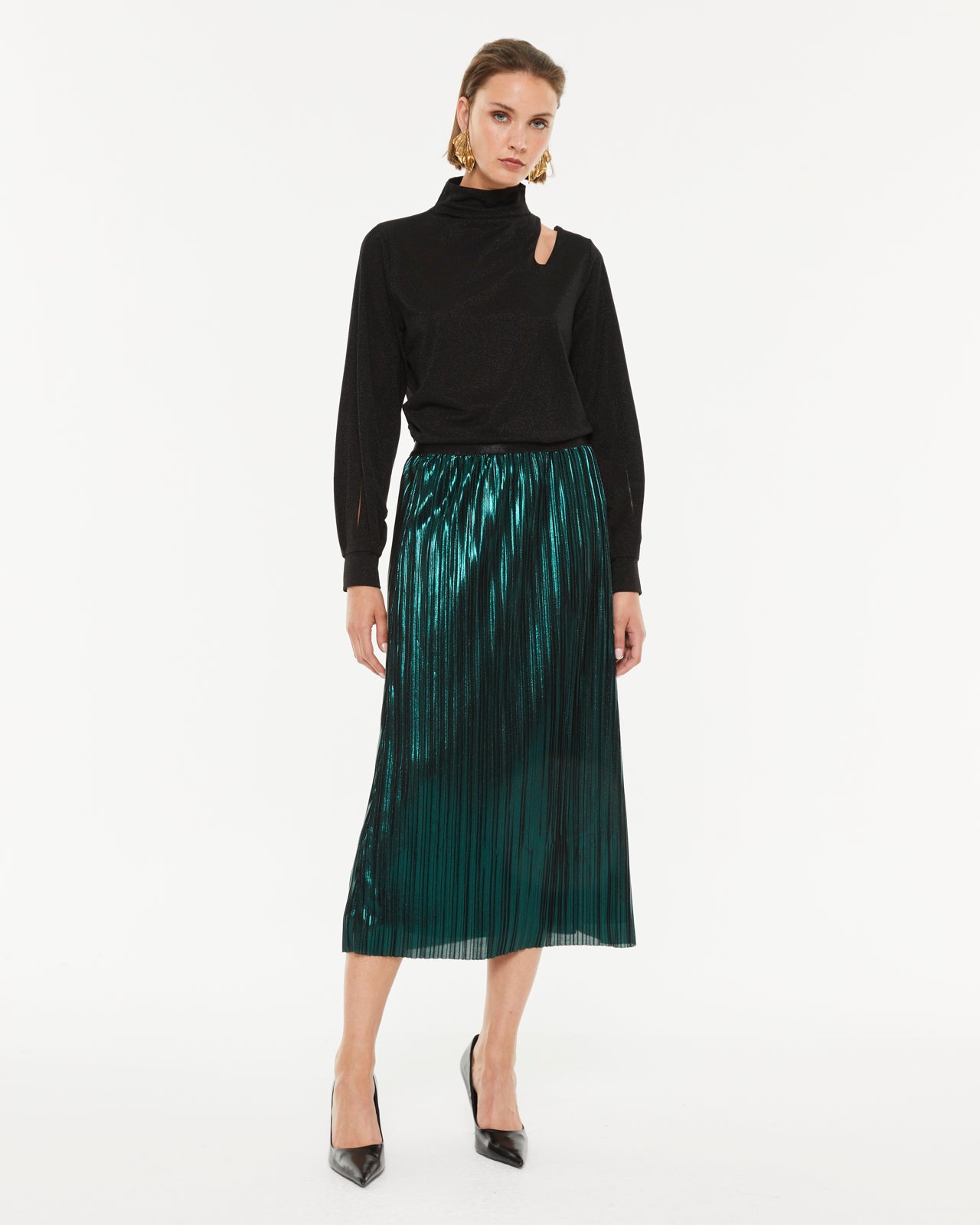 Women's fancy knit T-shirt with long sleeves and a Perkins collar