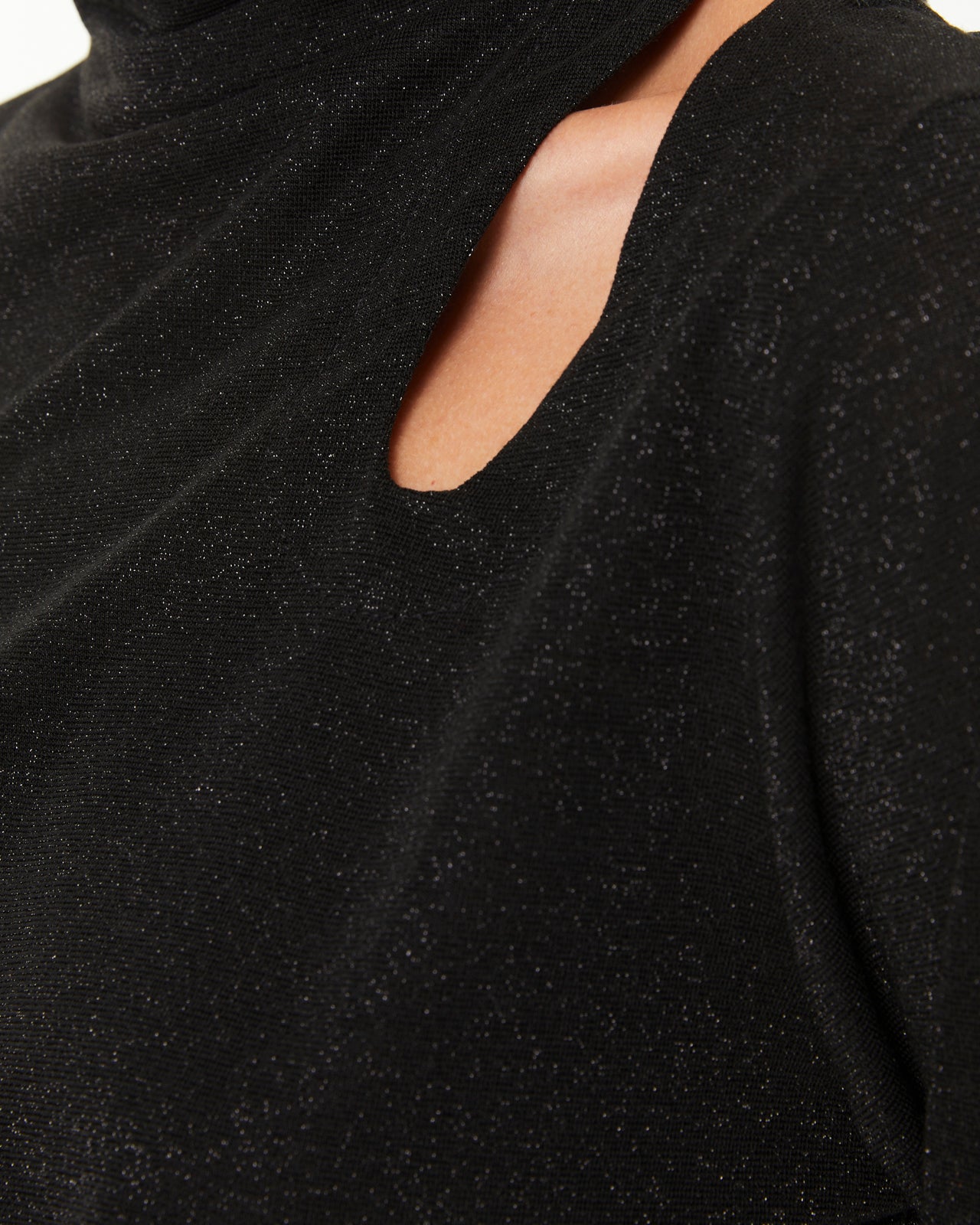 Women's fancy knit T-shirt with long sleeves and a Perkins collar