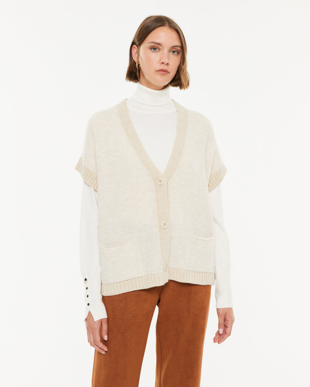 Cardigan femme avec poches et manches courtes