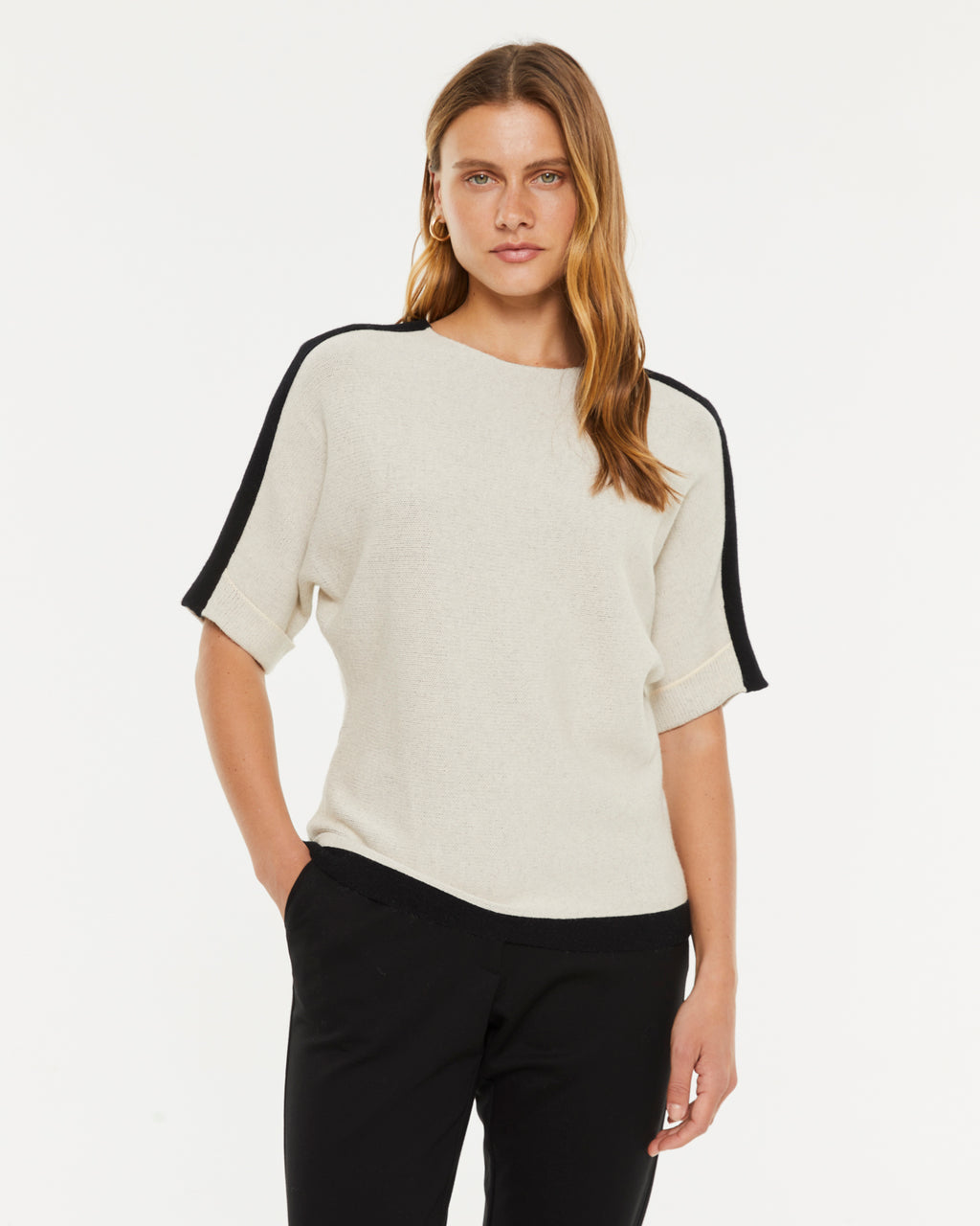 Jersey de mujer bicolor manga corta  cuello redondo