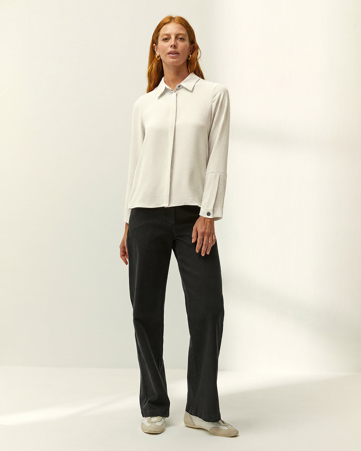 Camisa de mujer cuello camisero manga larga