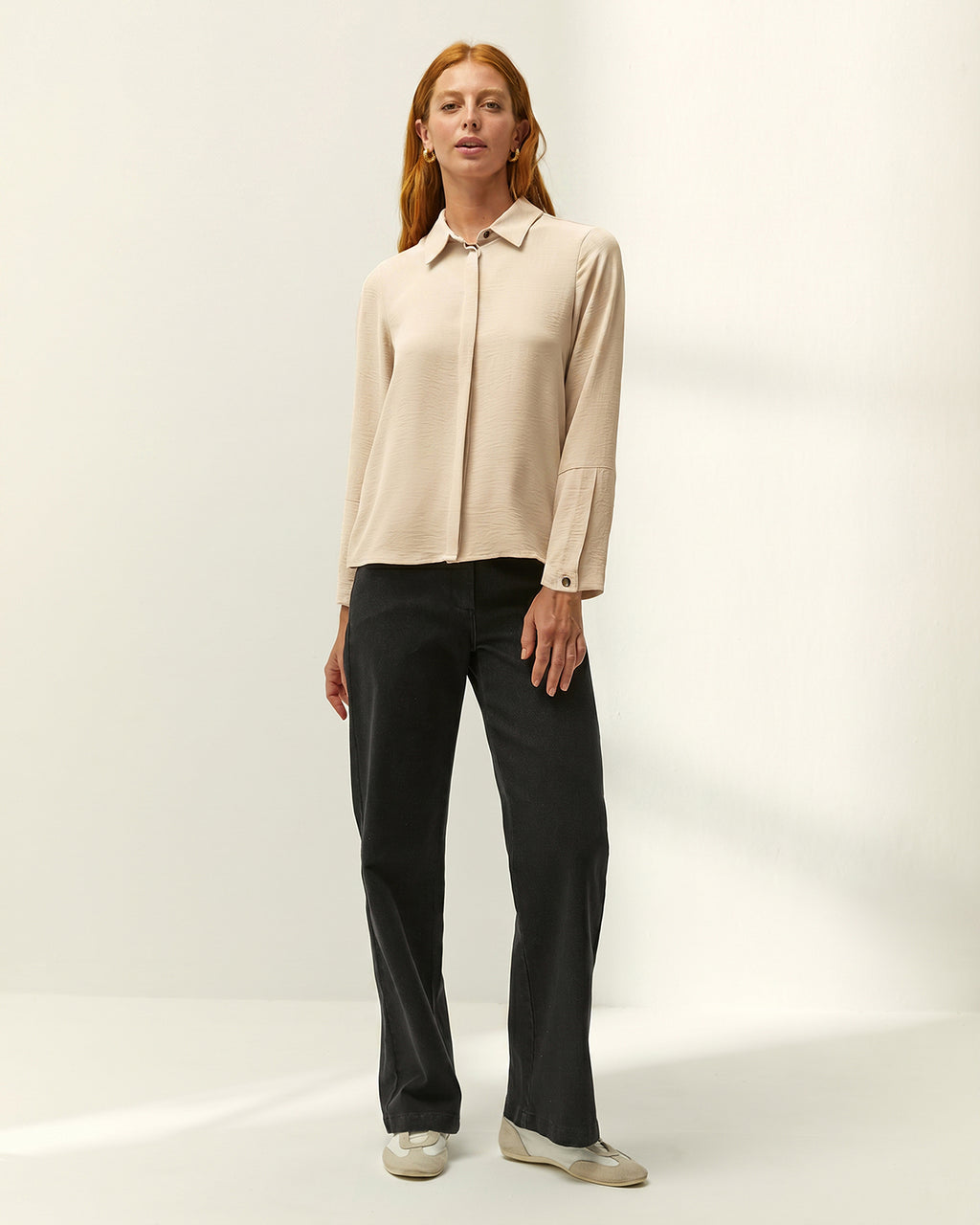 Camisa de mujer cuello camisero manga larga