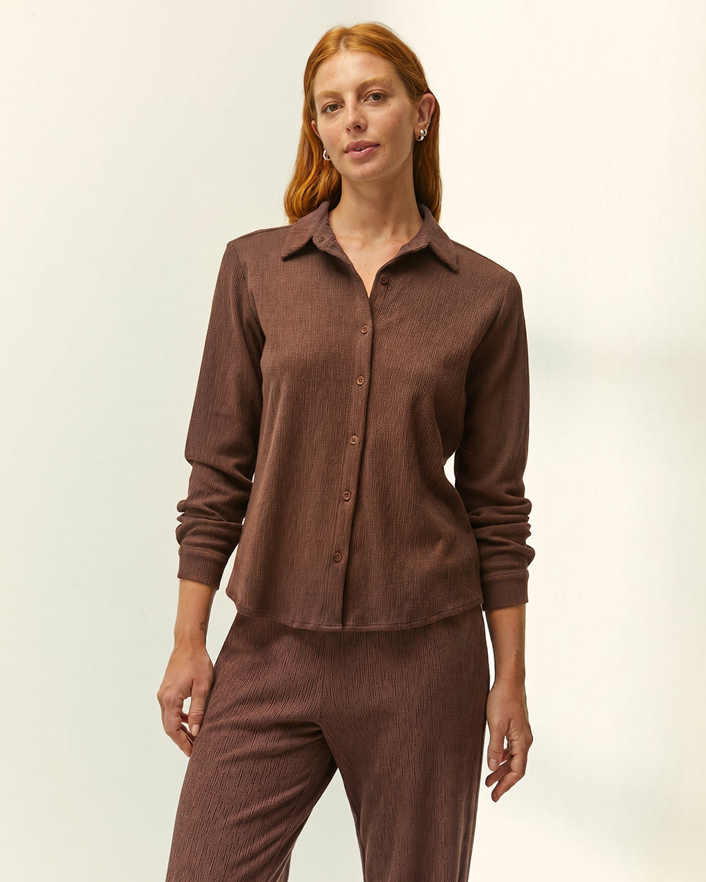 Camisa de mujer punto estructura cuello camisero