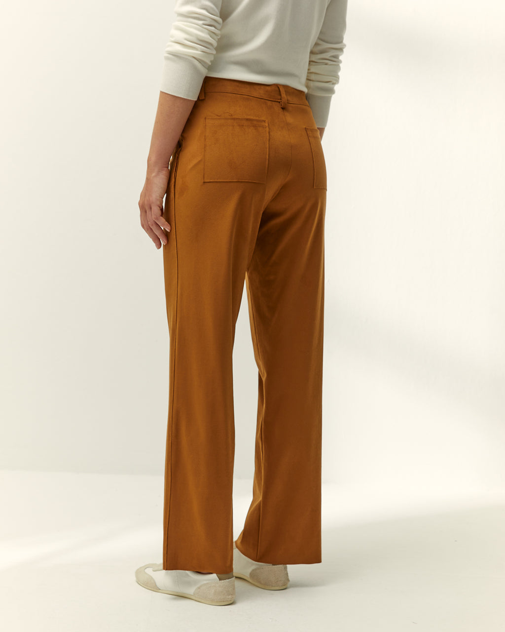 Pantalón recto de mujer efecto ante
