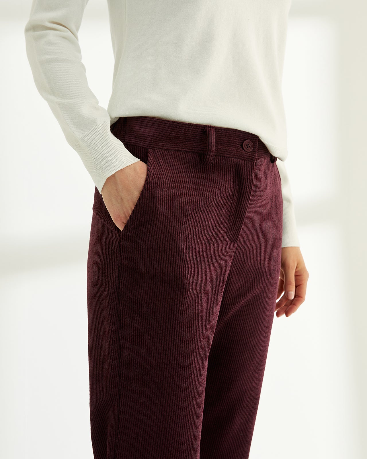 Pantalón tobillero de mujer pana cintura elástica