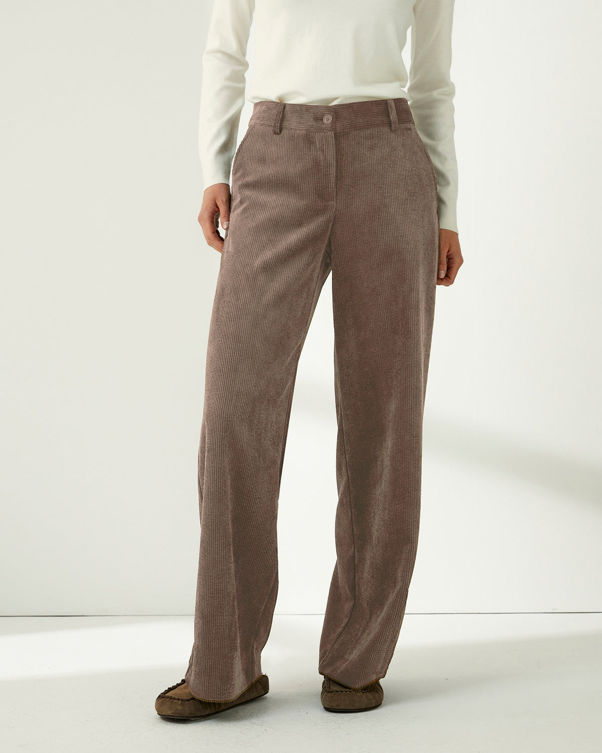 Pantalón recto de mujer de pana