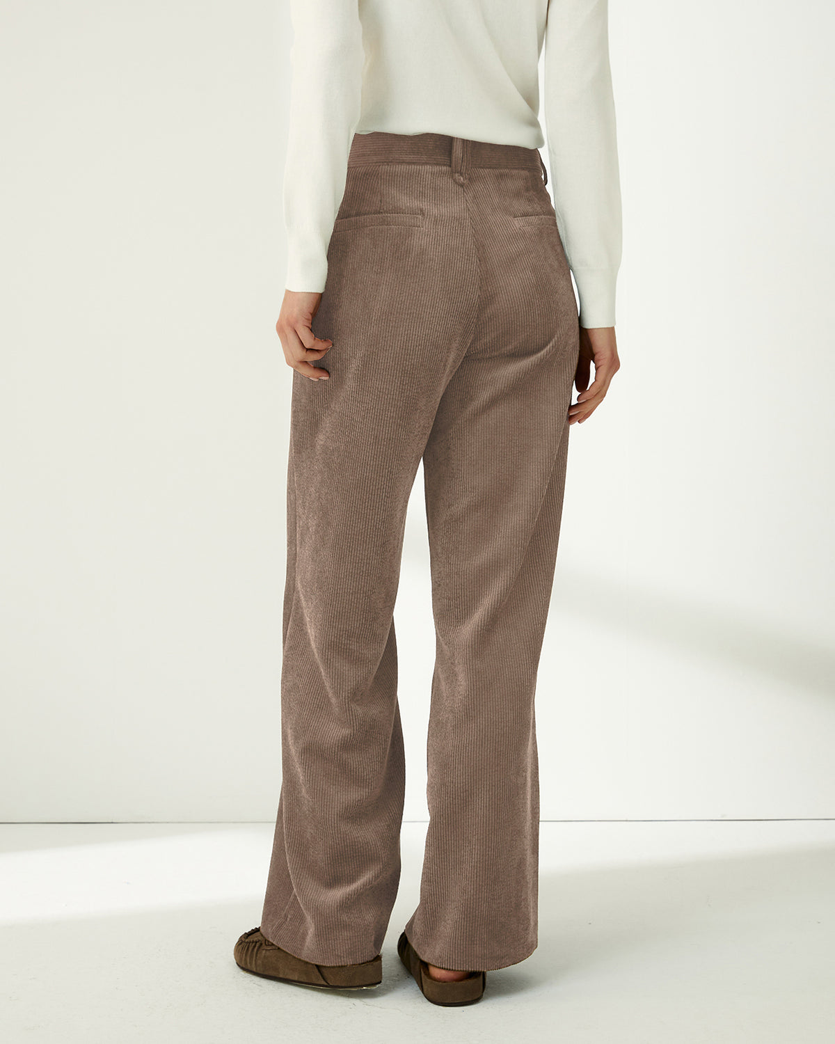 Pantalón recto de mujer de pana